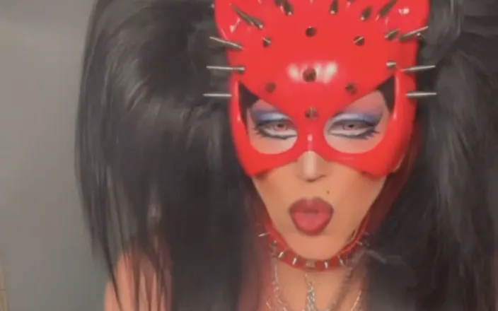 Shelly Robertss: Shelly &amp; Ginger Roberts Crossdressing Smoking Big Hair Fetish Handjob Blowjob