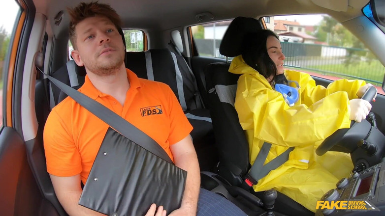 Fake Driving School: Zieh meinen hazmat-anzug aus und fick mich