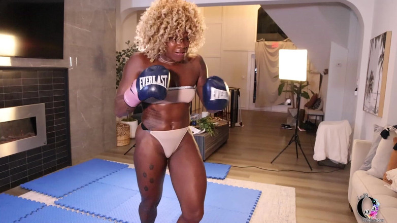 Lady O: Sugar Diamond Vs Lady O Boxing