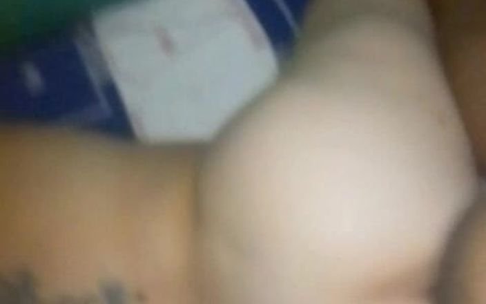Sofixxx: विश्वासघाती भाभी फिर से उसकी स्वादिष्ट गांड को रुग्ण होने देती है और मेरे सौतेले भाई के आने से पहले मैं उसे कुत्ते शैली में चोदता हूं