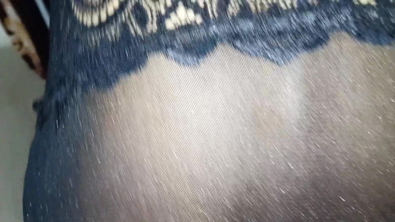 MrsShivani: Bhabhi India Dikongkek Di Hadapan Peti sejuk terbuka