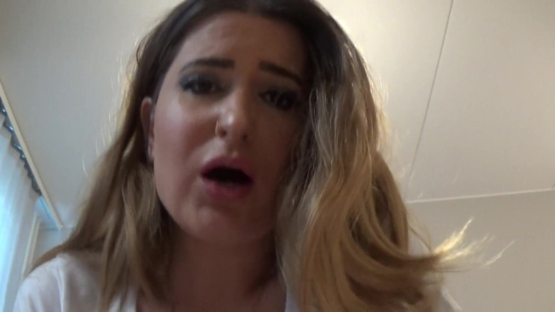 Amateur Homemade Porn: Hot Sex with Horny Iranian Stepsister When We Are Alone...