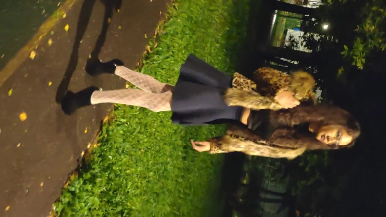 Ponny Letany: Sexy Sissy chodí venku