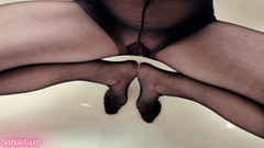 Sabdeluxe: 188. Nasse Nylons