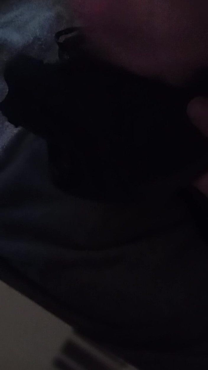 Cuminpanties22: Tlustý výstřik do černé podprsenky