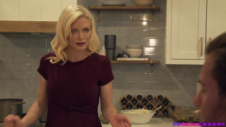 StepSiblings Caught: Como encher sua meia-irmã e sua amiga - S15:e5