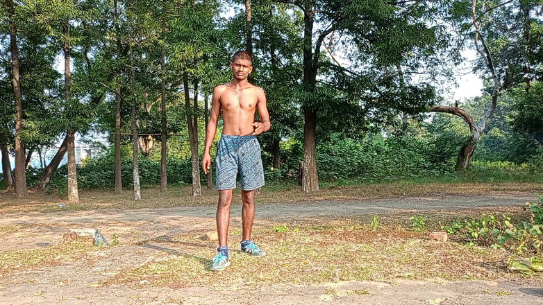 LinearOrnament35: Kuatkan Glutes Anda Dengan Senaman Panjang