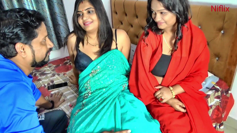Anjalisingh_sexy: Seorang pria pergi ke rumahnya dan melakukan sesi ngentot dengan...