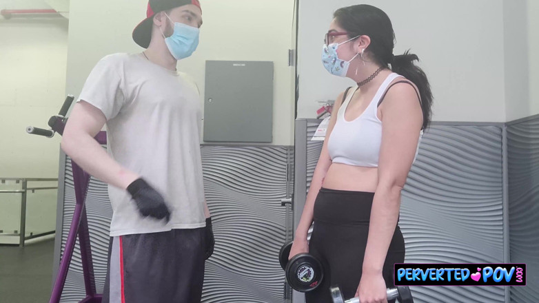 Perverted POV: Model OnlyFans dapat kandungan daripada lelaki di gim