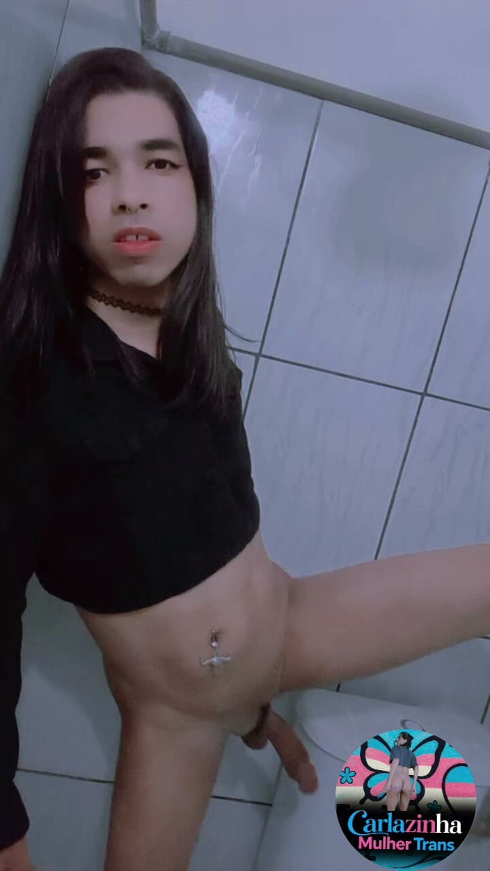 Srta. Carla: Con đĩ này xứng đáng được bú cặc cả ngày, con đĩ mỏng manh...