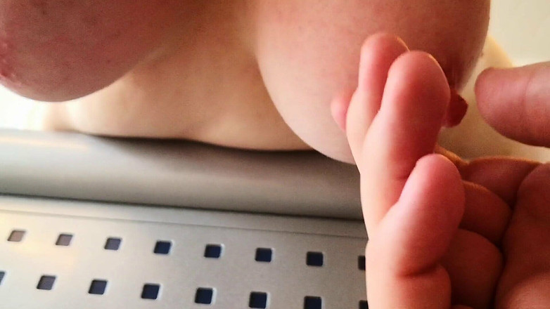 Bouncy Tits Action: Terbaik Daripada Memerah Tetek - Cuba Jangan Pancut