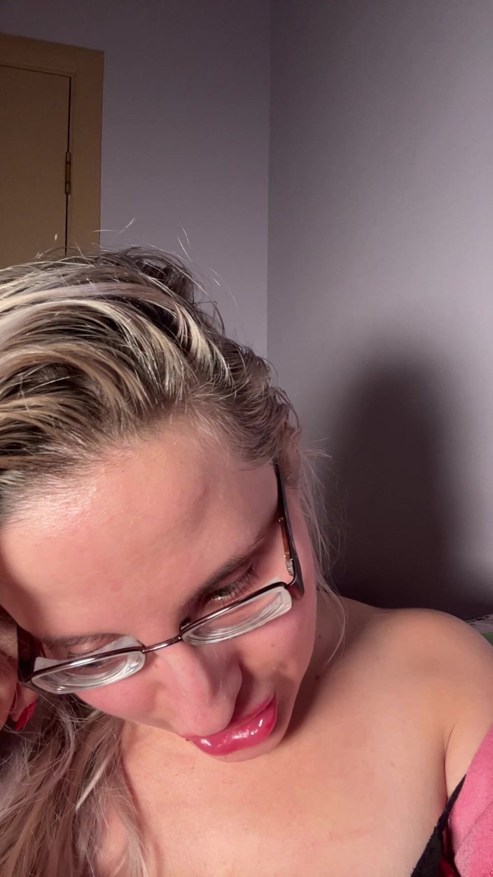 FinDom Goaldigger:  Závislost na rtech - oddejte se své peněžence