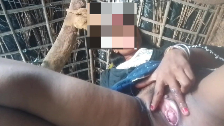 RJ NISHA: Indiana si masturba con un dito nella
