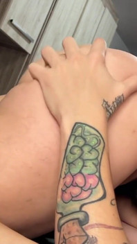 La hice correrse babeando en mi polla como una sumisa completamente rendida