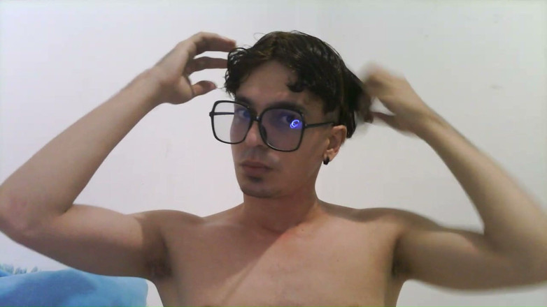 Andrews Perverts: Il mio vicino ha iniziato a scopare con la ragazza...