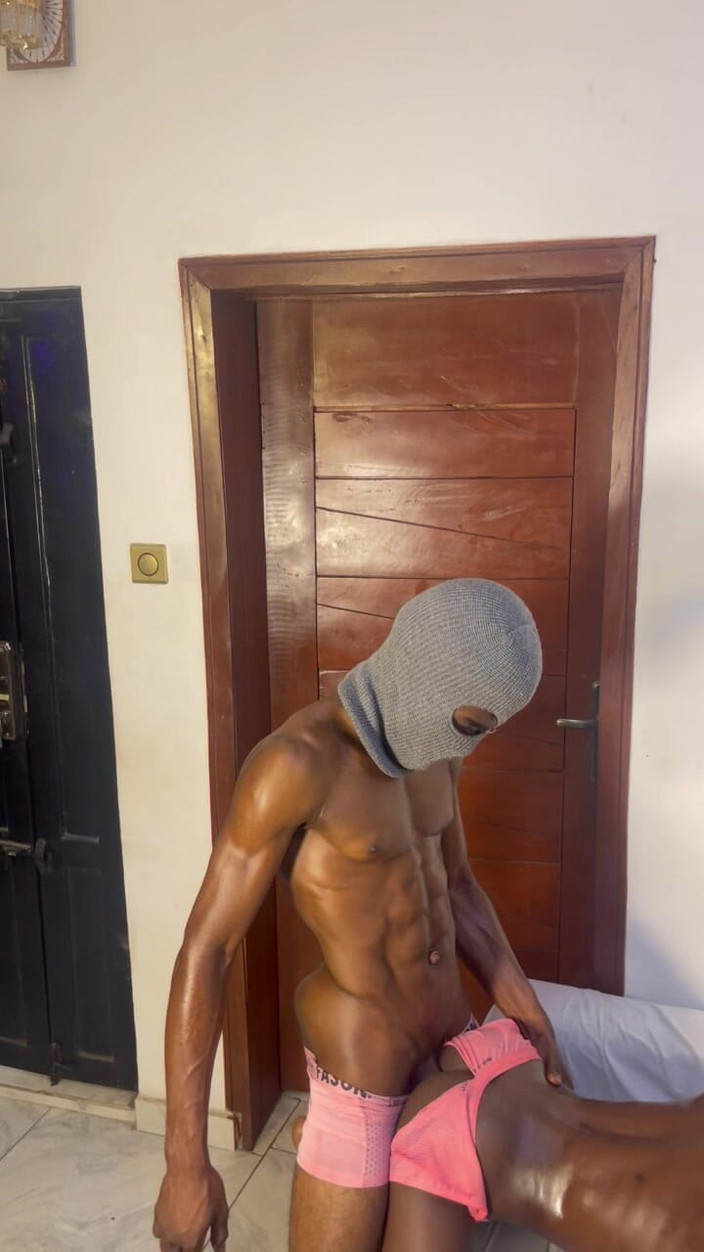 Blackjosh: Mężczyźni na różowe spodnie