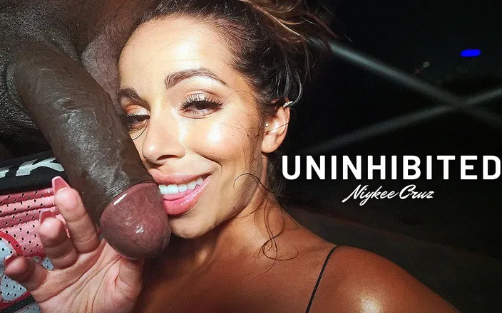Industry Invaders: Niykee Cruz Sucking Dick on Miami Beach