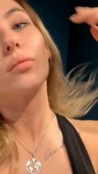 Mein sexleben - ich habe das schüchterne mädchen eva in eine freche lesbe gemacht - sei bella mur