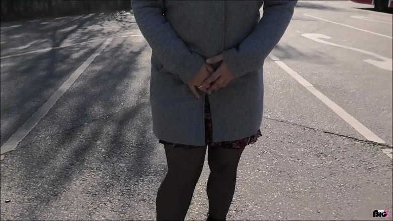 Eva Engel: My 1st Ns-clip! in the Middle of the Bus Station!!