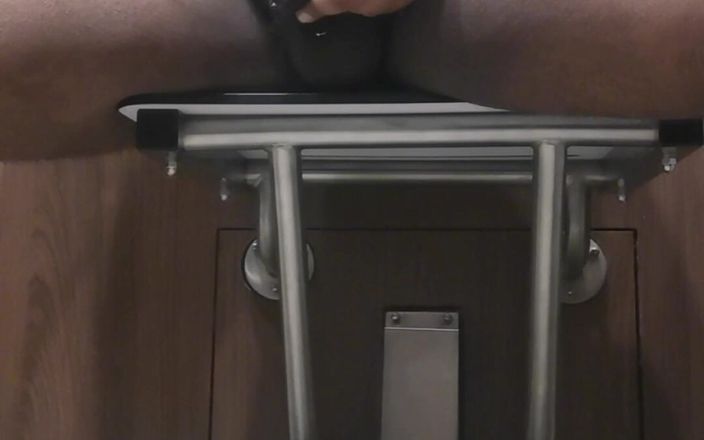 ObsidianFurry: Amateur Brown Young Chub Gets Horny While Travelling and Jerks...