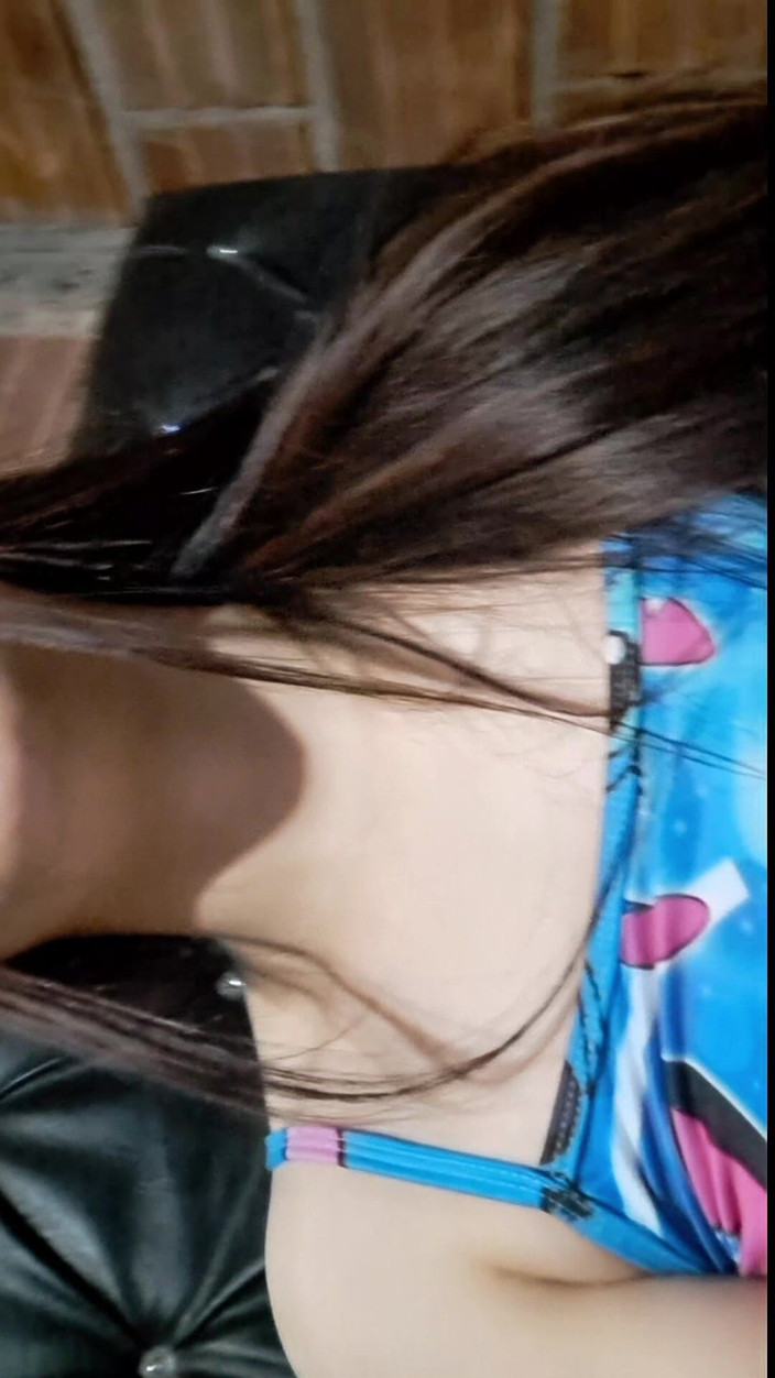 Yulieth Gomez: India se chlubí prsy a svou bohatou kundičku