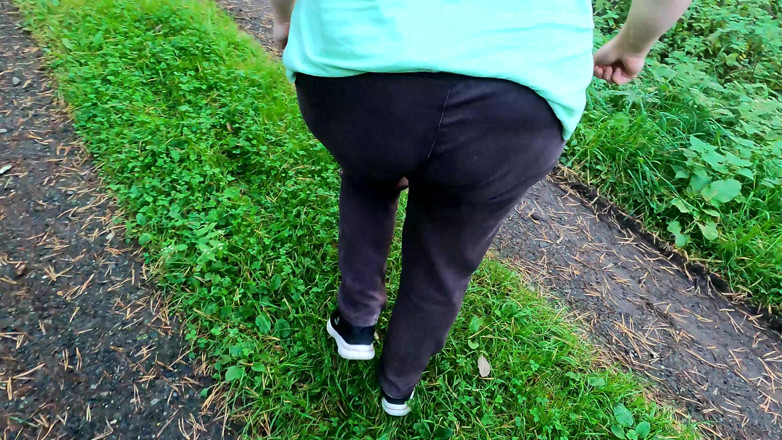 Bouncy Tits Action: Tetek bogel dihukum dalam cara mendaki