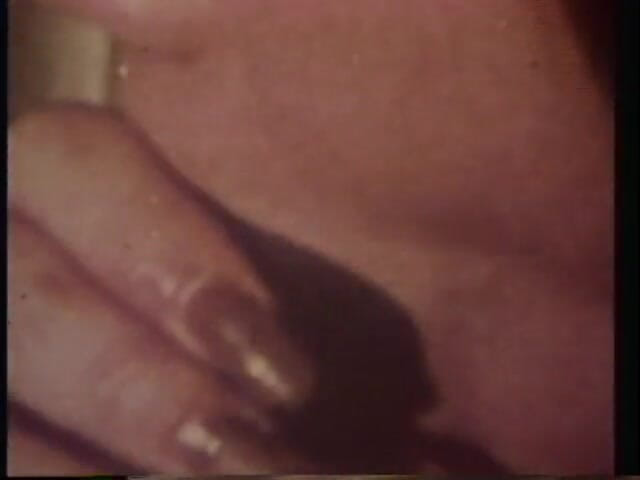 Vintage Usa: สาววินเทจขนดกสวย โดนเติมน้ำอสุจิเต็มปาก