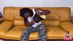 Kitty Kewpie Korner: Când eu și Jennicoxx, eu și Pixiesmalls avem o petrecere de dormit