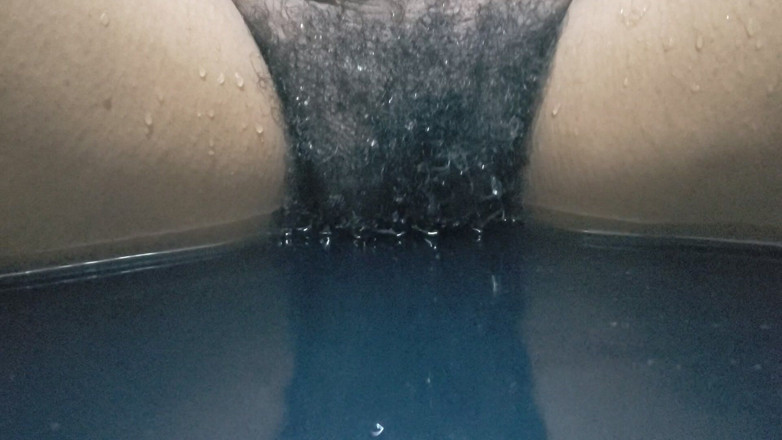 Lovemina: Rekaman seks istri hot dengan memek aduhai lagi asik muasin...