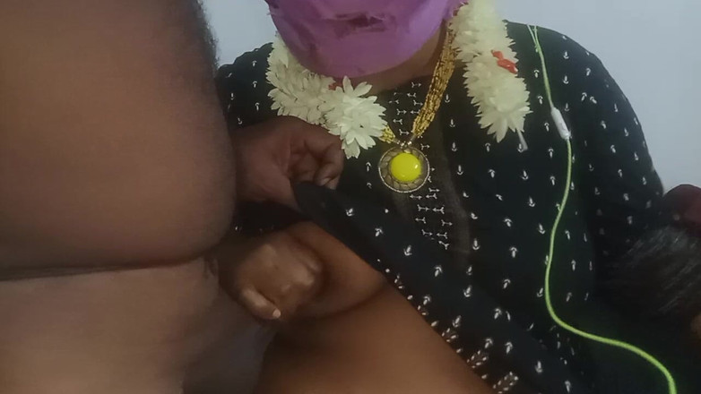 Santhi89: Tamil quente dona de casa secreta fodendo