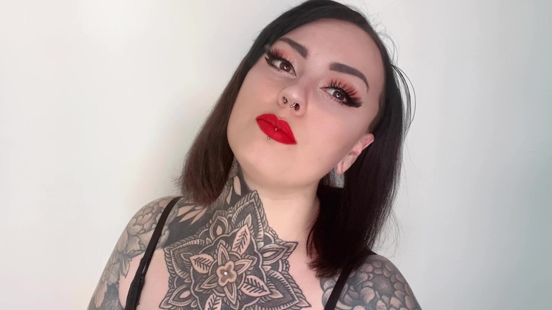 Miss Valentina: Tradisci il tuo dominatore