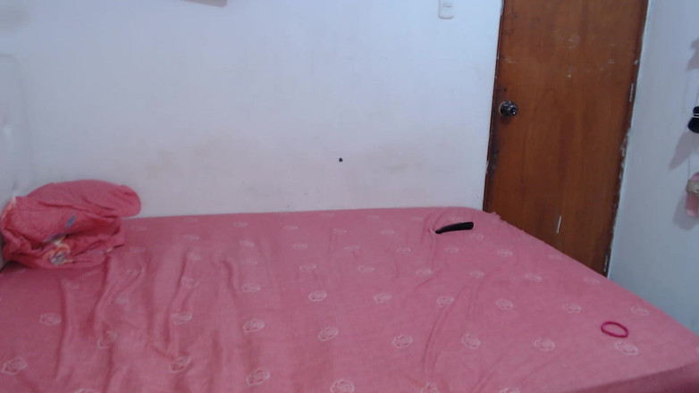 Jsexycouple17: Bdsm eu seduzo minha secretária eu a faço engolir meu...