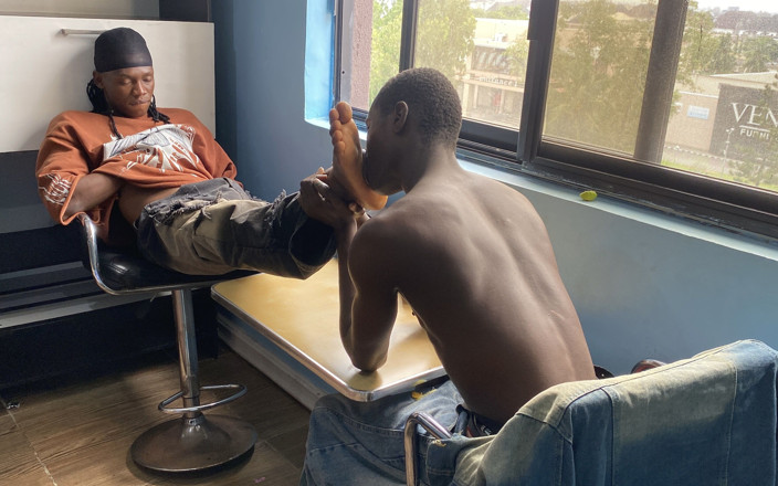 Streetboyscock: Chico matonero se vuelve loco y cachondo