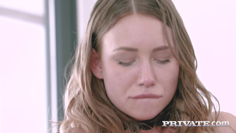 Private.com: สาวบ้าน Taylor Sands ยอมแพ้ให้ควยยักษ์ของเจ้านาย