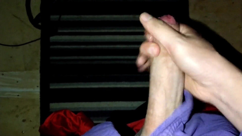 Lo Zborro: Aku muncrat di karpet istrimu