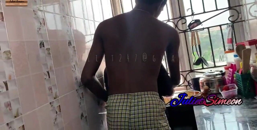 Julietsimeon: Bana mutfaktan yatak odasına ateşli bir domaltarak verdi