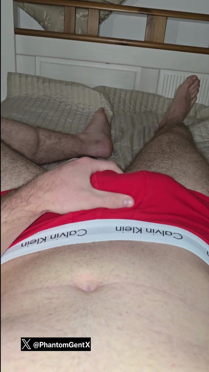 PhantomGentX: PhantomGentx homo solo streelt grote lul met meedomooele vuile praat 