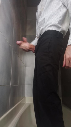 Esteban Williams: Просто не мог держать это в моих штанах...