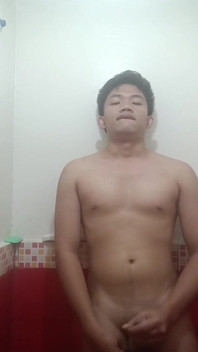 Terangsang Filipina terangsang dan membiarkannya keluar