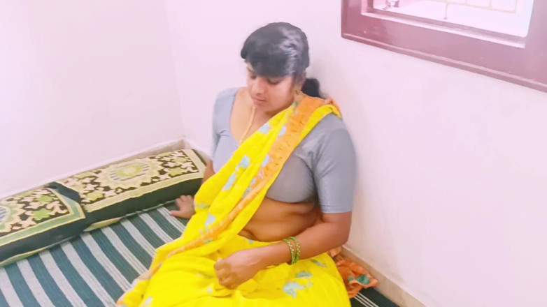 Telugu honey lips: Mătușa indiană din Evul Mediu s-a bucurat de pula soțului...