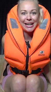 Erkek arkadaşımın sapıklık: lifejacket fetiş itirafı