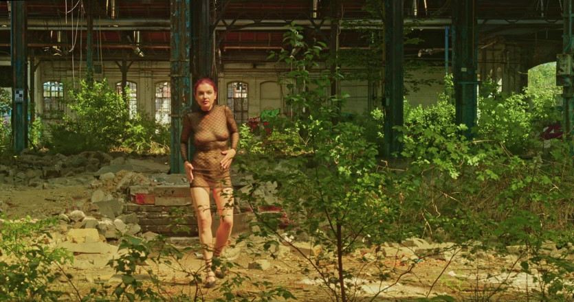 Rebeccaxhot: Erotics in Ruins