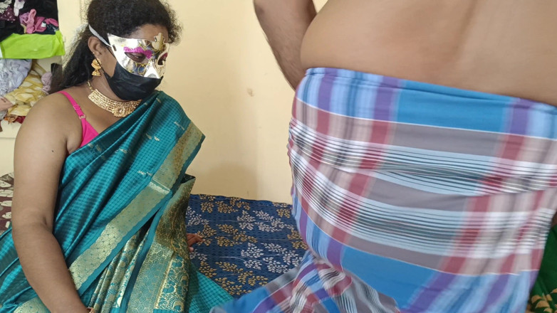 Apple baby: Hot sucking and licking cheating Housewife
