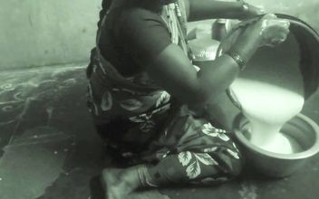 Tamil Aunty Boobs Pressing in Young Boy Audio