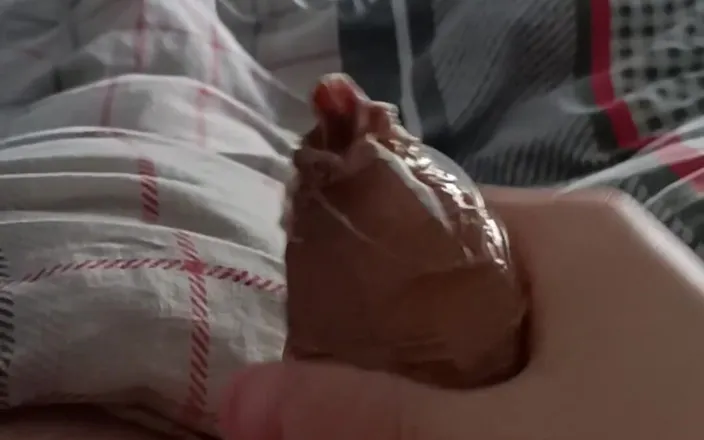 TheGoldenDom: Cum Inside Condom in The Morning