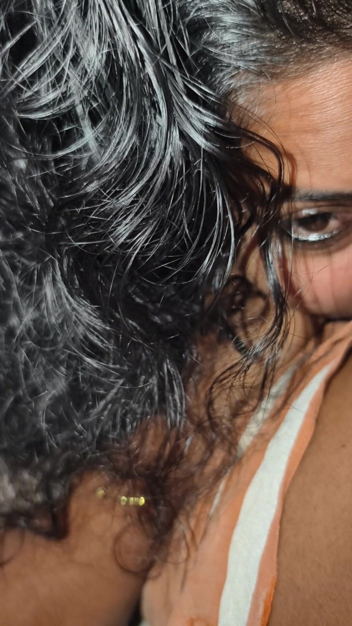 Realmallucouplevlog: Mallu Varsha Enjoing with Boyfriend