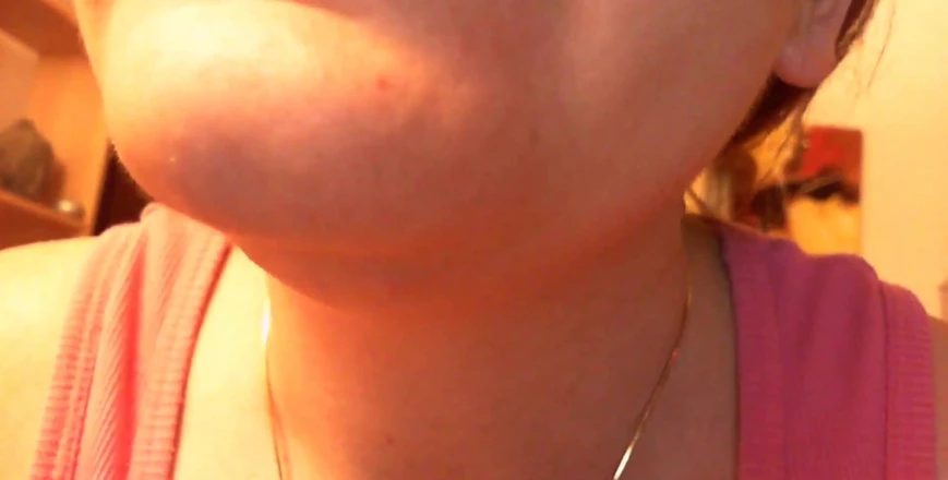 Nicoletta Embassi: Super Fetish Video Tongue Fetish Pleasure