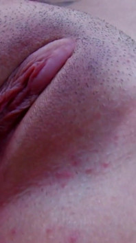 Cristal Cherry blonde dengan tetek besar memberikan seks dubur dan blowjob Atila