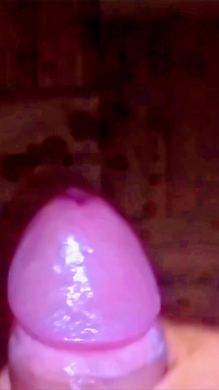 Naughty Cock: Kompilace výstřiků s velkým pérem