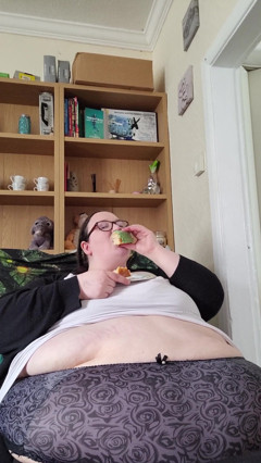 SSBBWLadyBrads: Tort mmm